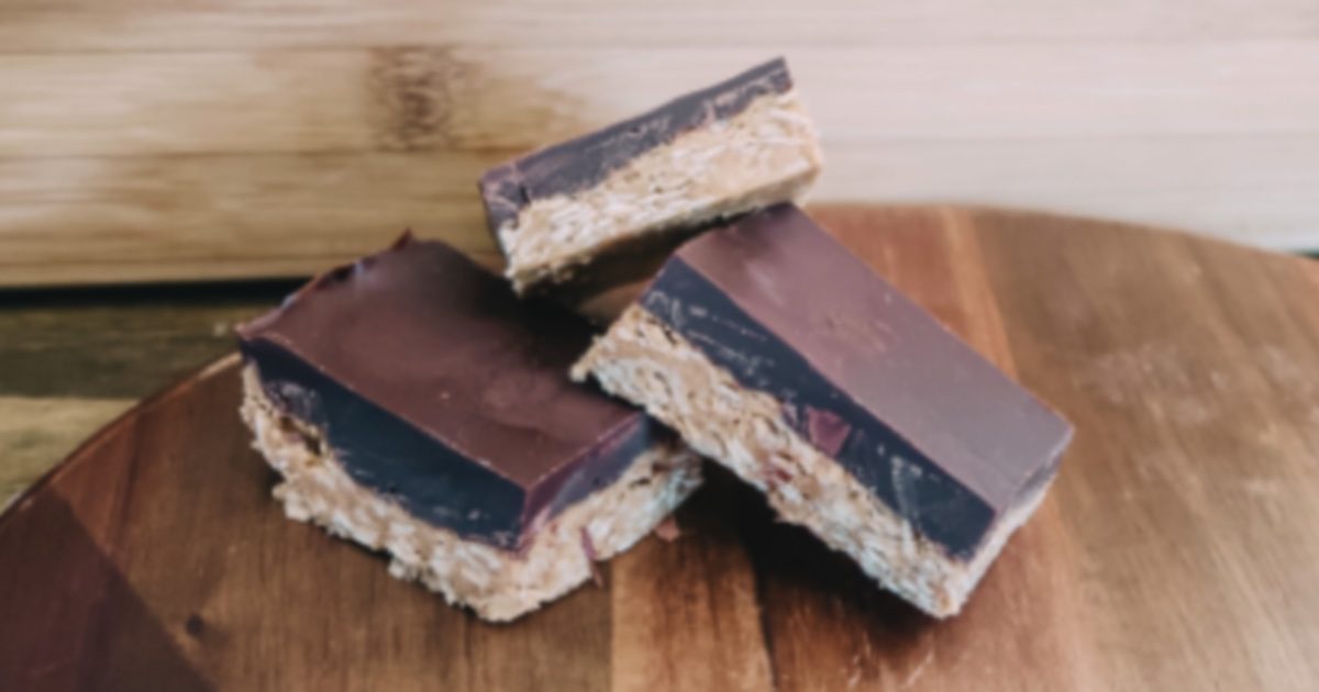 Healthy-Peanut-Butter-Chocolate-Oatmeal-Bars-conners-clinic-recipes
