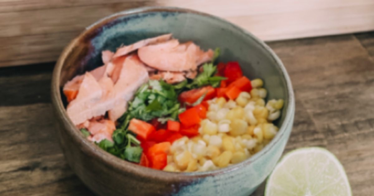 simple-and-healthy-salmon-bowl-conners-clinic-recipes